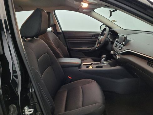 Used 2024 Nissan Altima 2.5 S FWD image 21