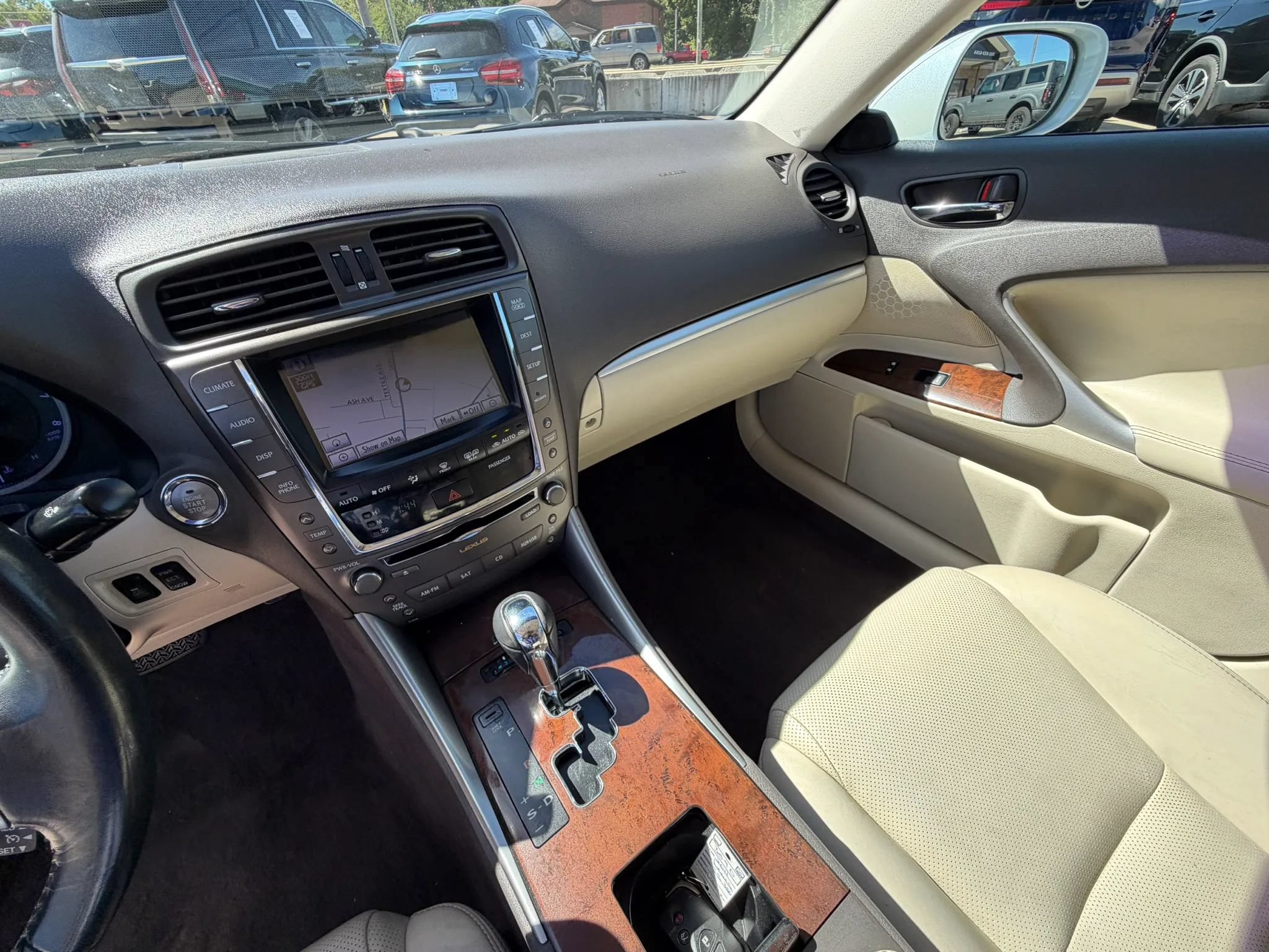 Used 2011 Lexus IS 350 w/ Premium Pkg Value Edition RWD image 24