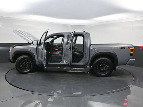 Used 2023 Nissan Frontier PRO-4X w/ Pro-4X Premium Package AWD/4WD image 38