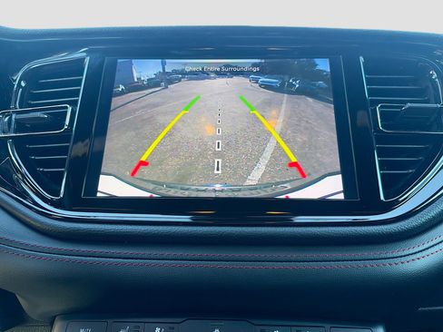 Used 2024 Dodge Durango GT image 34