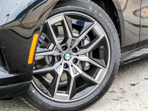 New 2026 BMW 530i xDrive w/ Premium Package AWD/4WD image 9