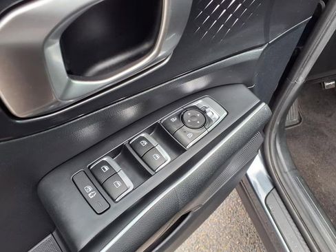 Used 2022 Kia Sorento S FWD image 32