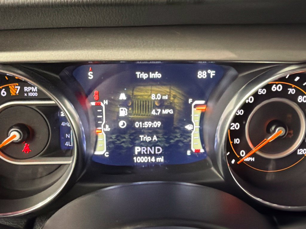Used 2019 Jeep Wrangler Unlimited Sahara AWD/4WD image 25