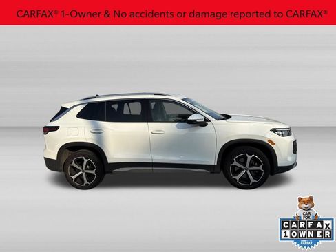 Used 2026 Volkswagen Tiguan SE AWD/4WD image 3