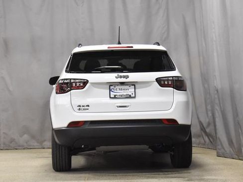 New 2026 Jeep Compass Latitude image 8