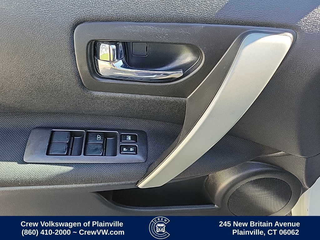 Used 2015 Nissan Rogue S w/ Convenience Package AWD/4WD image 40