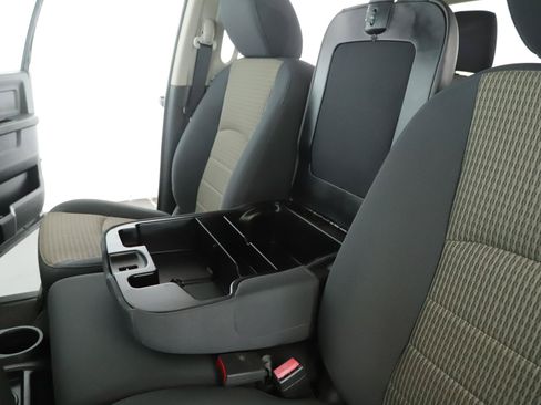 Used 2012 RAM 2500 ST w/ Chrome Appearance Group AWD/4WD image 6