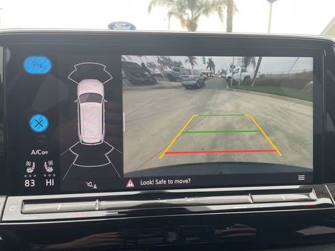 Used 2024 Volkswagen Atlas SE image 14