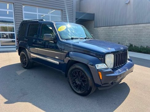 Used 2012 Jeep Liberty Sport AWD/4WD image 3