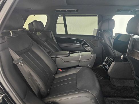 Used 2025 Land Rover Range Rover Long Wheelbase Autobiography AWD/4WD image 12