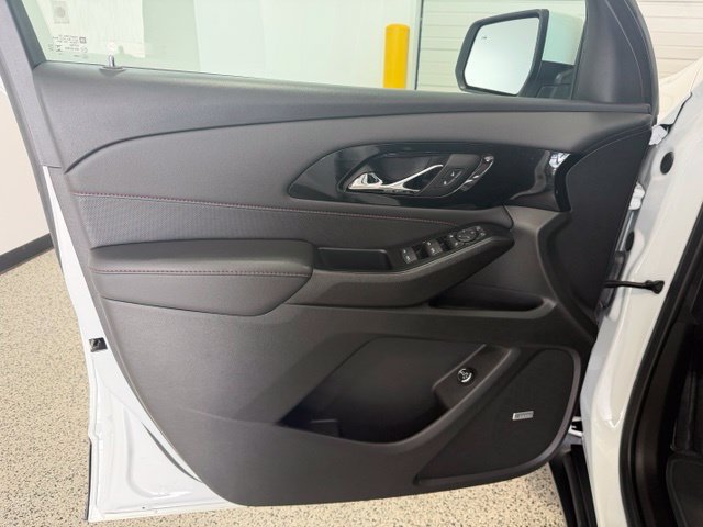 Used 2023 Chevrolet Traverse RS AWD/4WD image 8