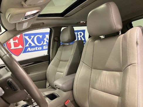 Used 2012 Jeep Grand Cherokee Laredo AWD/4WD image 26