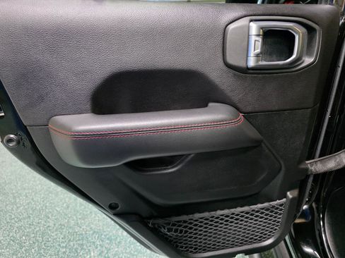 Used 2020 Jeep Gladiator Rubicon image 24