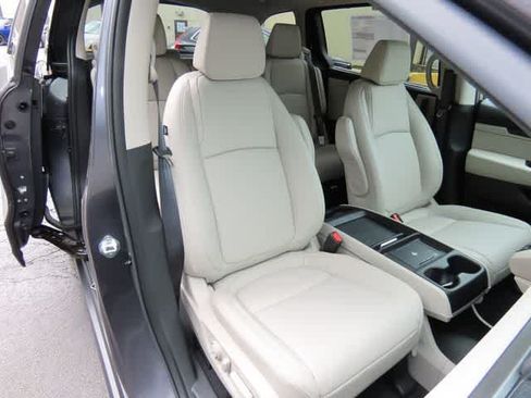 New 2027 Honda Odyssey EX-L image 17