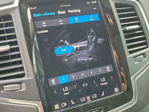 Used 2023 Volvo XC90 B5 Core image 25