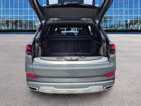 Used 2025 BMW X5 xDrive50e AWD/4WD image 10