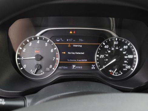 Certified 2023 Nissan Titan SV image 10