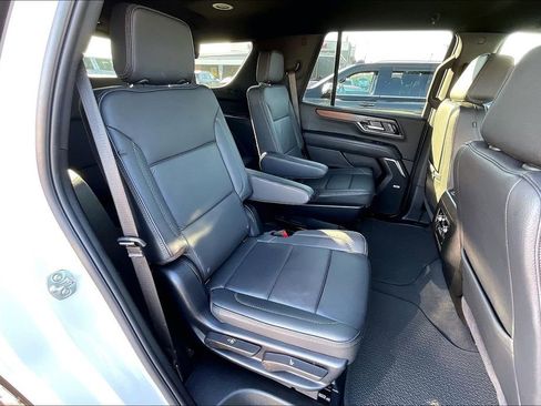 Used 2025 GMC Yukon Denali image 27