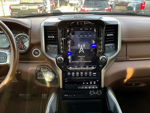 Used 2019 RAM 1500 Laramie image 7