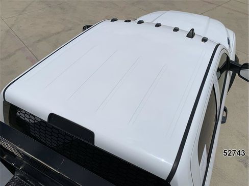 Used 2021 RAM 5500 4x4 Crew Cab image 8
