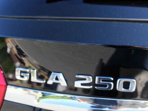 Used 2020 Mercedes-Benz GLA 250 4MATIC image 7