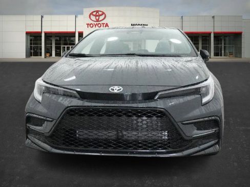 New 2026 Toyota Corolla SE image 2