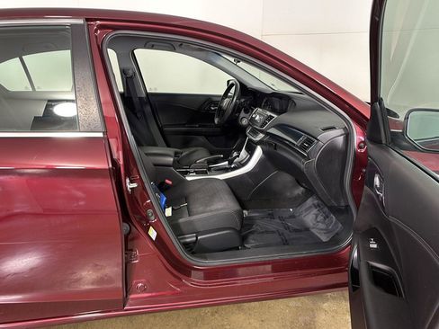 Used 2013 Honda Accord Sport image 19