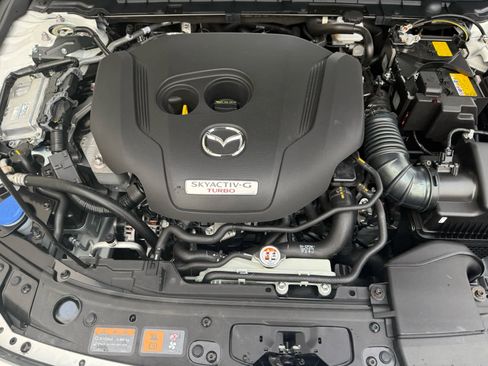 New 2026 MAZDA MAZDA3 Hatchback w/Premium Plus Pkg image 26