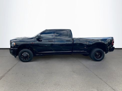 Used 2024 RAM 3500 Laramie w/ Night Edition image 4