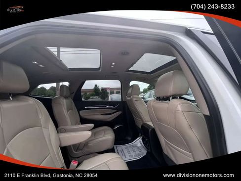 Used 2018 Buick Enclave Premium w/ Experience Buick Package AWD/4WD image 25