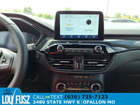 Used 2025 Ford Escape ST-Line AWD/4WD image 10