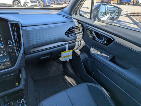 Used 2026 Subaru Forester Touring AWD/4WD image 17