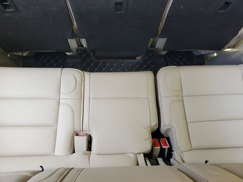 Used 2018 Lincoln Navigator Reserve AWD/4WD image 10