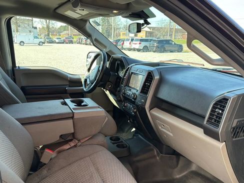 Used 2019 Ford F150 XLT w/ Equipment Group 302A Luxury AWD/4WD image 14