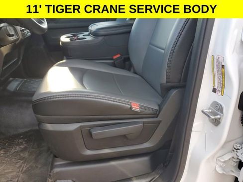 New 2025 RAM 5500 Tradesman image 30