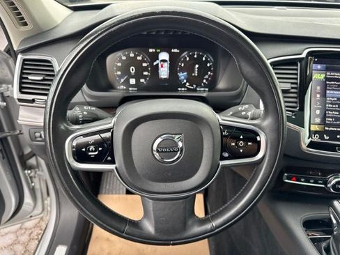 Used 2017 Volvo XC90 T6 Momentum w/ Vision Package AWD/4WD image 12