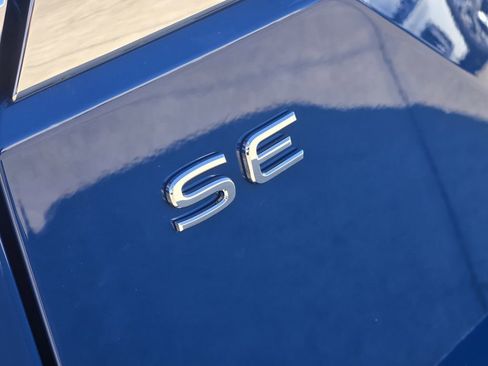 New 2026 Volkswagen Atlas SE image 8