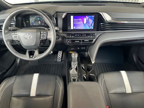 Certified 2025 Toyota Camry SE w/ Convenience Package FWD image 12