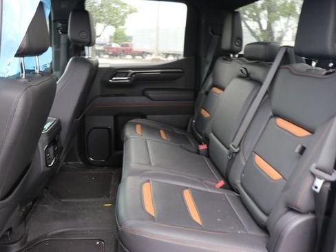 Used 2023 GMC Sierra 1500 AT4 AWD/4WD image 15