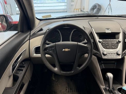Used 2010 Chevrolet Equinox LT AWD/4WD image 19