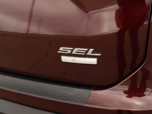 Used 2019 Ford Edge SEL w/ Equipment Group 201A image 35