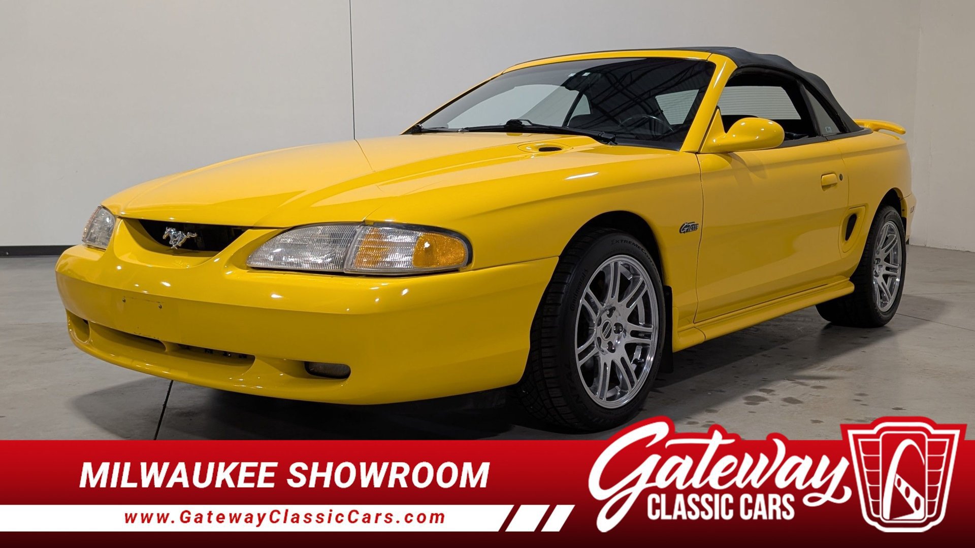 Used 1998 Ford Mustang GT RWD image 1
