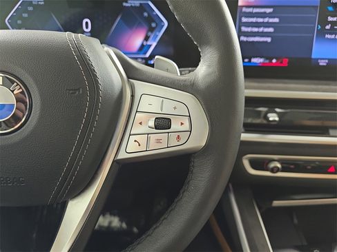 Certified 2023 BMW X7 xDrive40i w/ Premium Package image 19