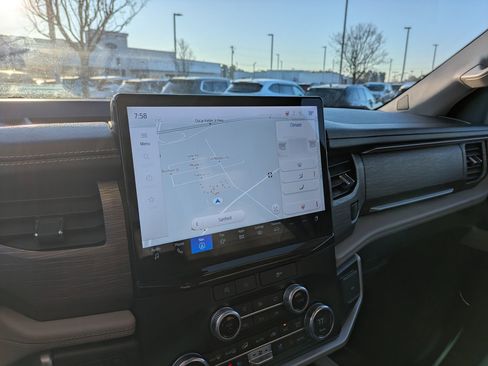 Certified 2024 Ford Expedition Limited image 23