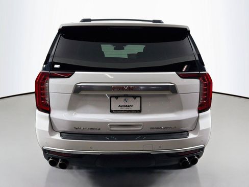 Used 2024 GMC Yukon Denali AWD/4WD image 6
