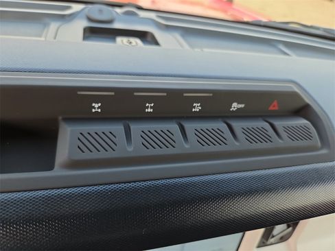 Used 2024 Ford Bronco Heritage Edition image 16