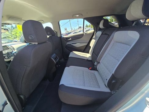 Used 2022 Chevrolet Equinox LT FWD image 16