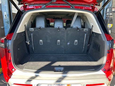 Used 2023 Nissan Pathfinder SL w/ SL Premium Package image 35