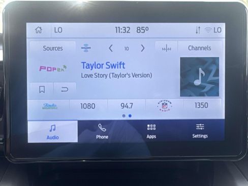 Used 2023 Ford Explorer XLT AWD/4WD image 24