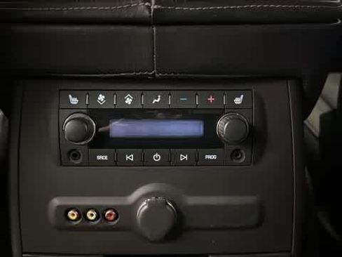 Used 2014 Cadillac Escalade ESV Platinum image 28